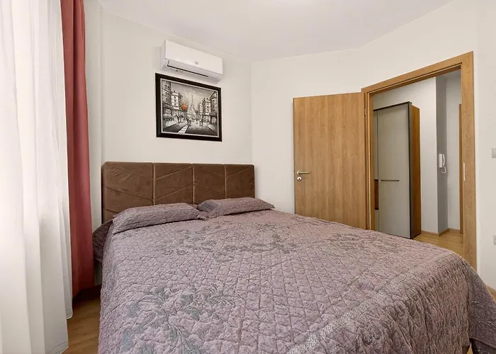 Golden Breeze וארנה