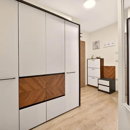 Golden Breeze Apartamento *