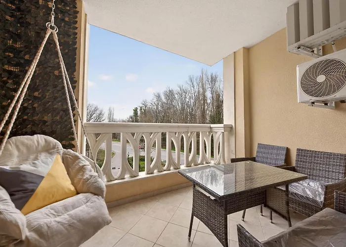 Golden Breeze Apartamento